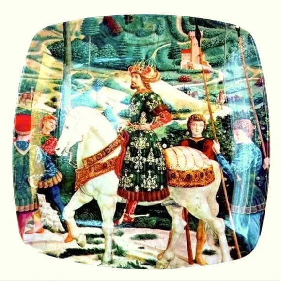 𝅺Vintage Renaissance Tray - Picture 1 of 3